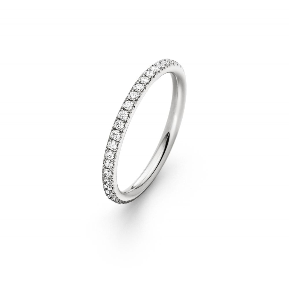 Ring in Weißgold, Ringschiene besetzt mit Diamanten
