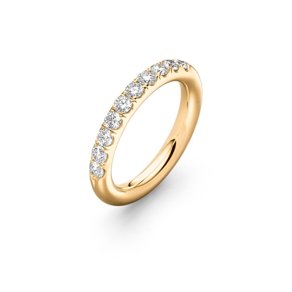 Goldring mit Diamantbesatz in Gelbgold