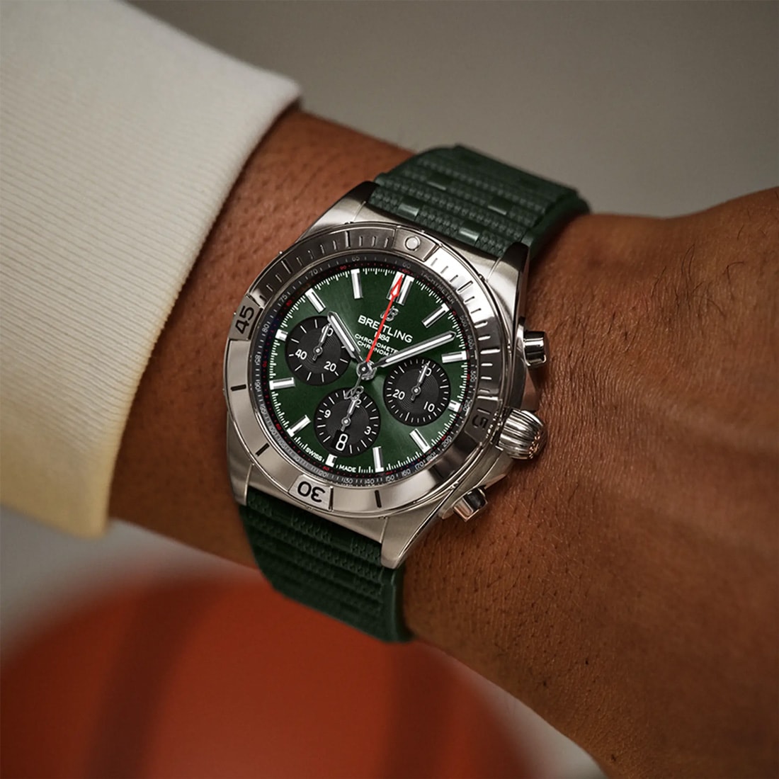 BREITLING Chronomat B01 42 am Handgelenk