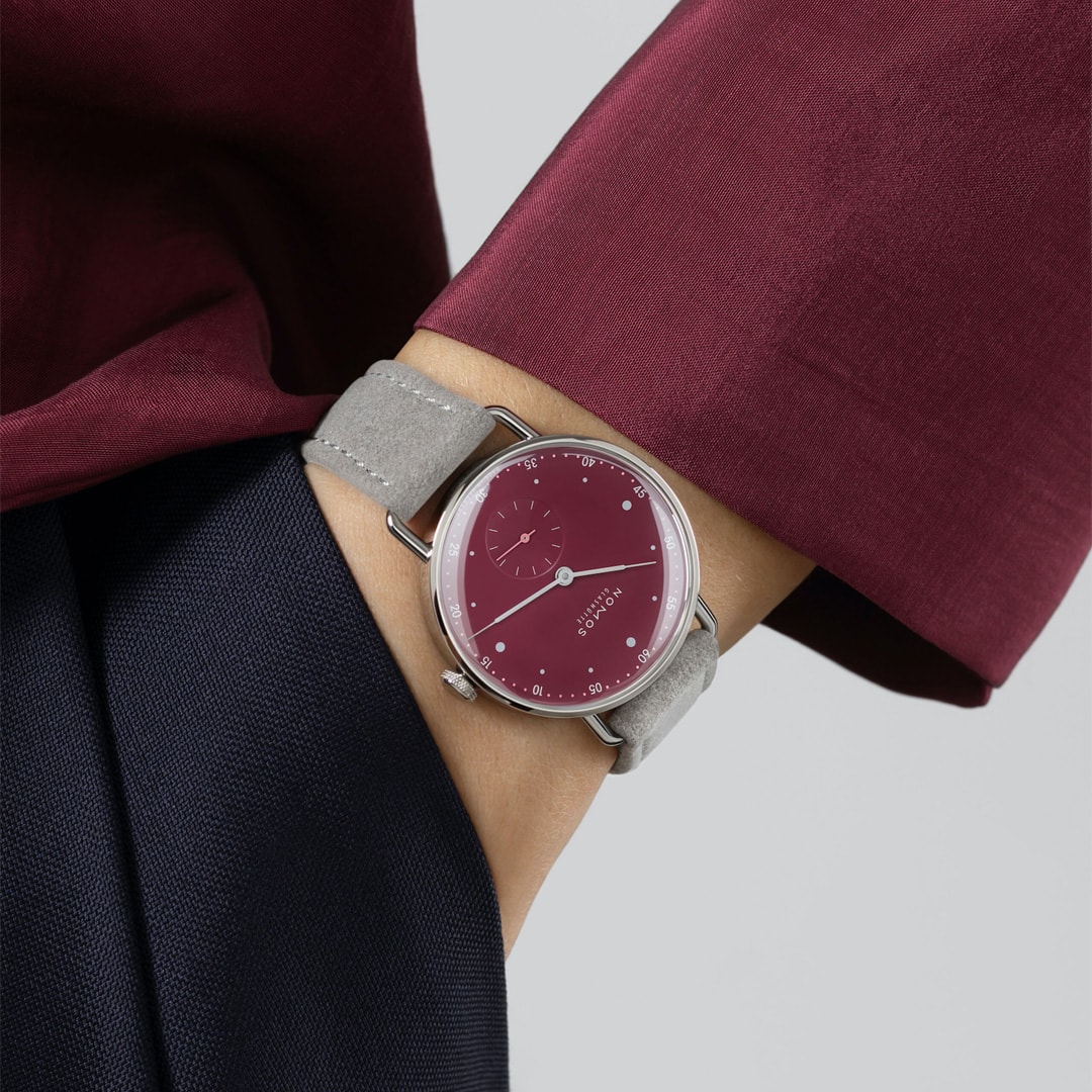 NOMOS Metro 33 muted red, 1123